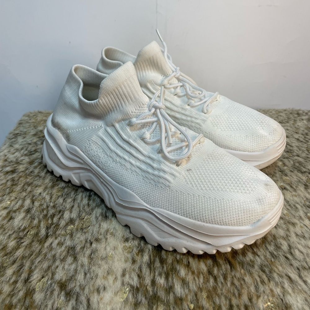 5 for $25🔥White Elastic Pull On Sneakers Women's‎ Size 11
